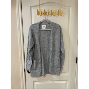 Abercrombie and Fitch V neck button down Cardigan Size Small